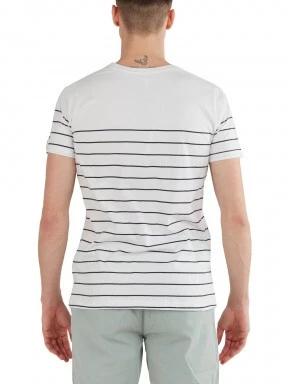 Jaggy Pocket T-shirt