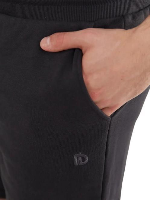 pantaloni scurti de trening pt. barbati Fundango Delon Sweatshort negru 6